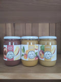 Lot de 3 Compotes Bio de 3 x 600Gr soit 1.8kg  Pomme, Pomme Mirabelle et Pomme Pêche de vigne.
