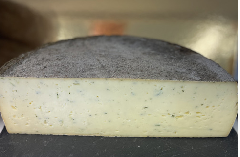 Tomme des Vosges au lait cru entier – Ail des Ours - 500gr Livré avec Pack fraîcheur